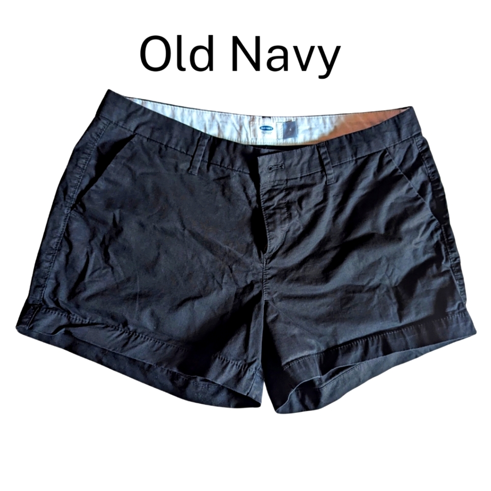 Old Navy size 6 EUC black shorts